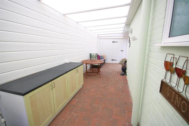 Utility/ Sun Room