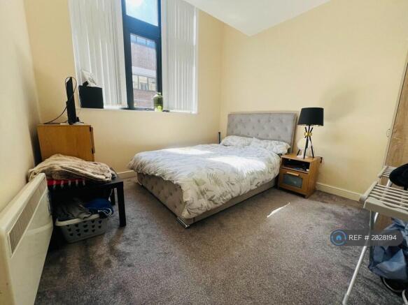 1 bed Flat to rent Image 6