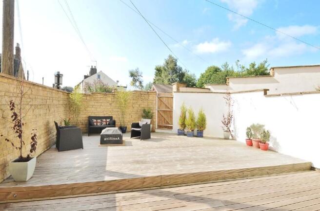 Courtyard garden