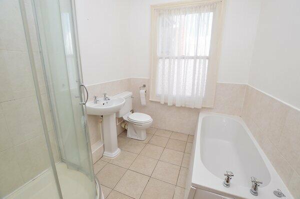 bath & shower room
