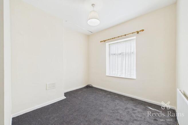 2 bed Terraced for sale Image 6