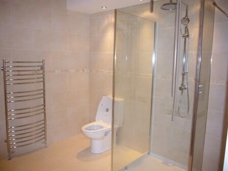 Master Bed En-Suite