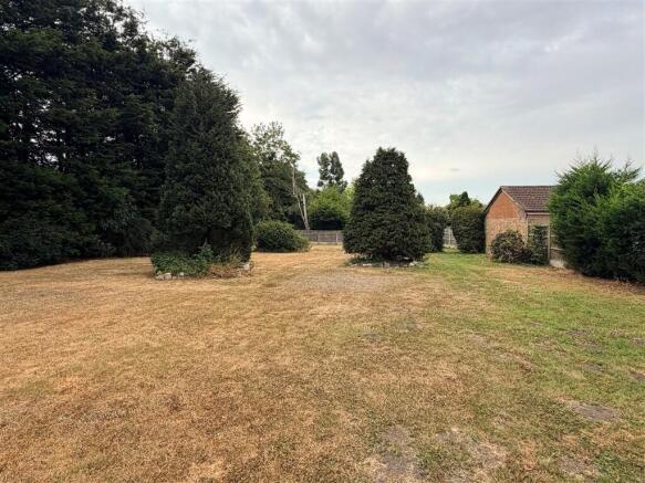 9 bed Character Property for sale Image 8