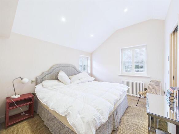 3 bed House for sale Image 9