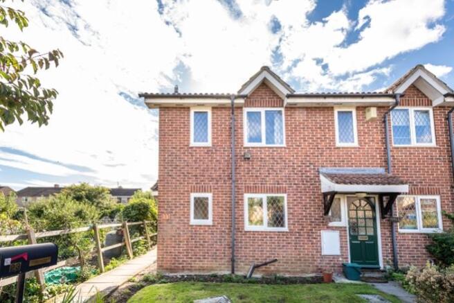 23 Bushey Close - Low06