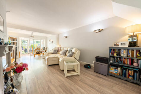 Austrey Road, Warton, Tamworth, Warwickshire, B79