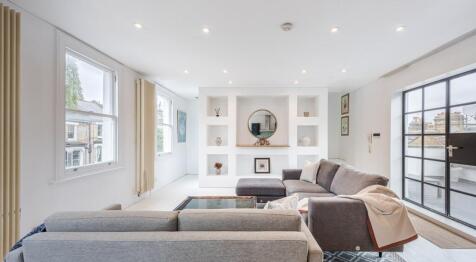 St. LUKE'S AVENUE, SW4
