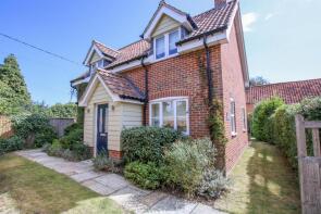 1, Hedgerow Cottages, Hyde Park Corner, Woodbridge IP12 2AZ