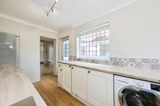 2 bed Terraced for sale Image 4