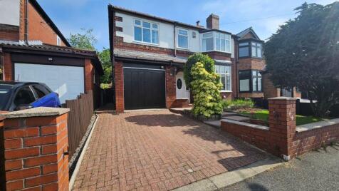 12 Verdure Avenue, Heaton, BL1 5ER