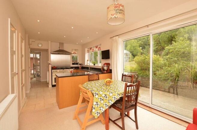 Kitchen Diner 