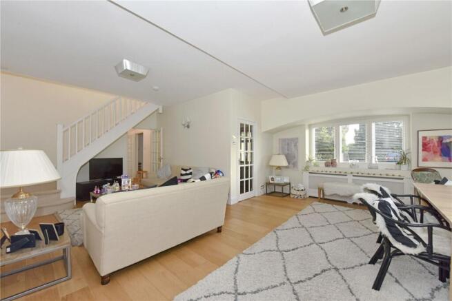 Sitting/Dining Room