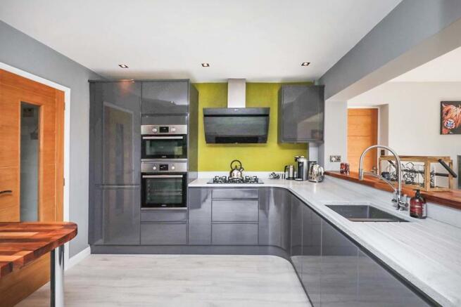Kitchen/Dining