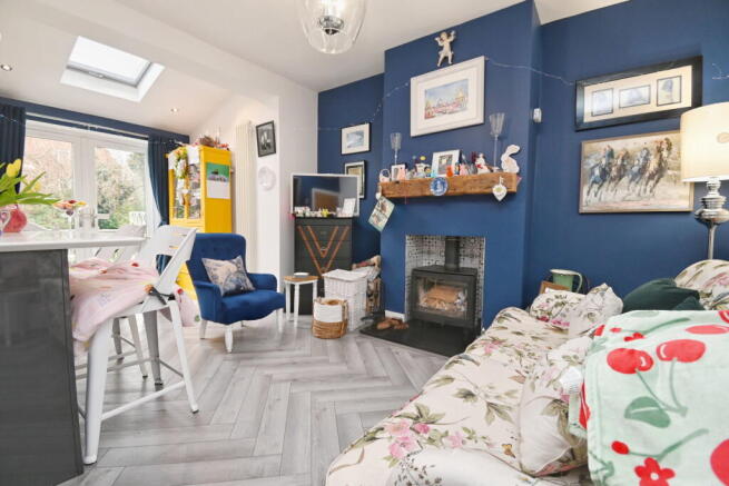 3 bed Semi-Detached for sale Image 11