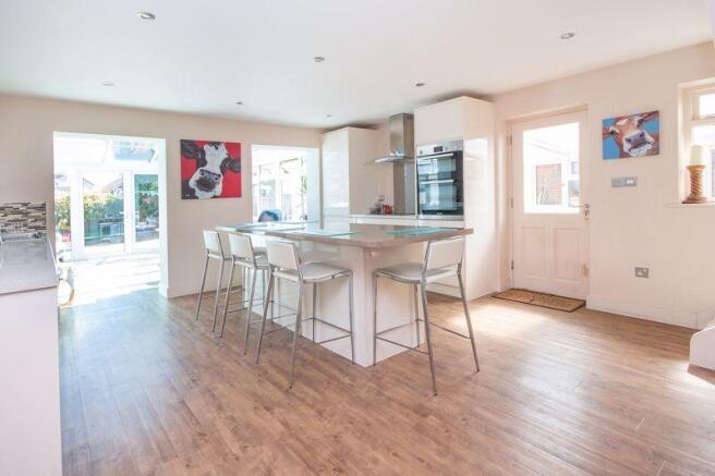 Kitchen-Breakfast Room
