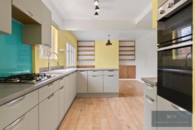 Rawlins Close 1 MV-6.jpg