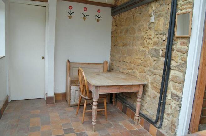 GARDEN ROOM