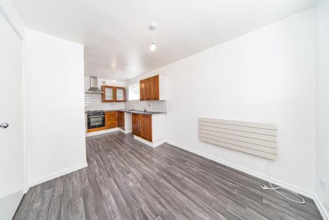16 Portico Court dining kitchen.jpg