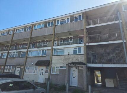 81 Southwark Path, Basildon, Essex, SS14 3QW