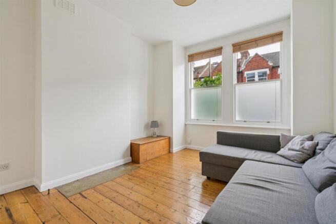25 Boundary Road, London, SW19 2AW reception 1 new