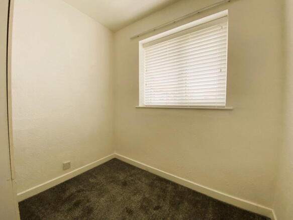 4 bed Semi-Detached for sale Image 9