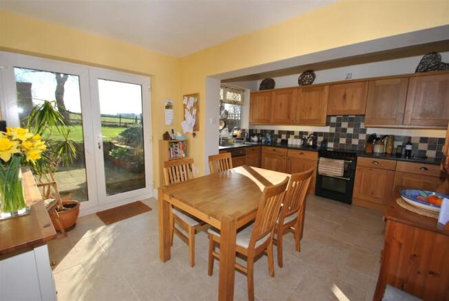 Dining Kitchen