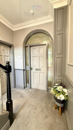 3 bed Flat for sale Image 7