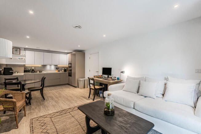 Kitchen/Reception