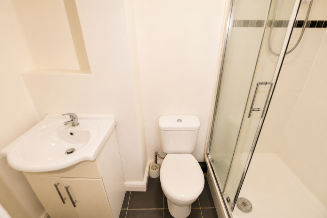 131B Bathroom - USE