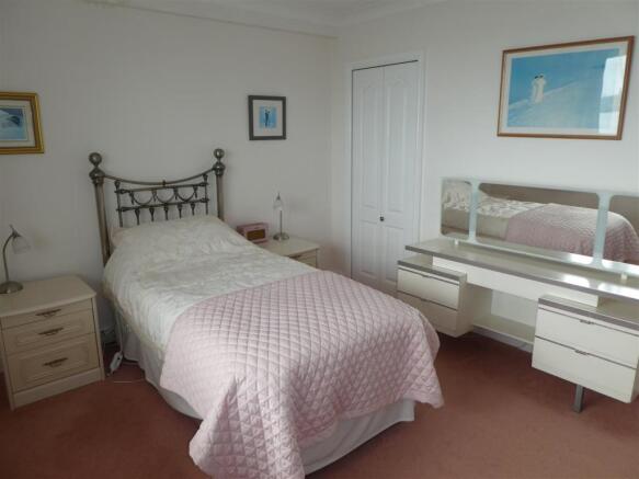 bed1pic4.JPG
