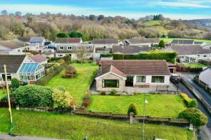 6, Pentwyn Road, Crumlin, Trinant NP11 3LN