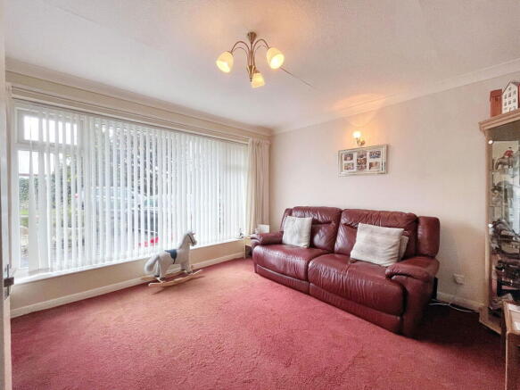 4 bed Detached for sale Image 10