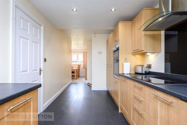 3 bed Detached for sale Image 9