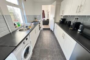 100, Arran Street, Roath, Cardiff CF24 3HT