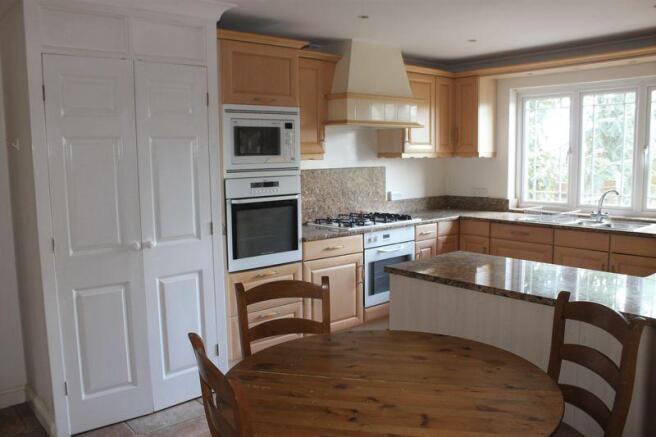 Kitchen/Breakf...