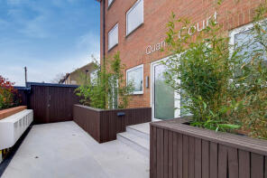 Flat 2, Quarry Court, Dunstans Road, London SE22 0HN