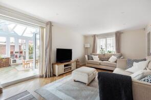 16, Sunflower Way, Andover SP11 6GD
