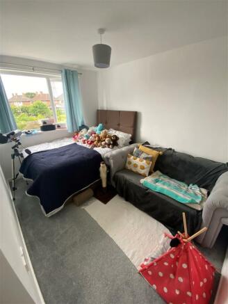 Bedroom 2.jpg