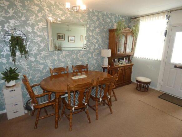 Angus Close, Killingworth photo 4