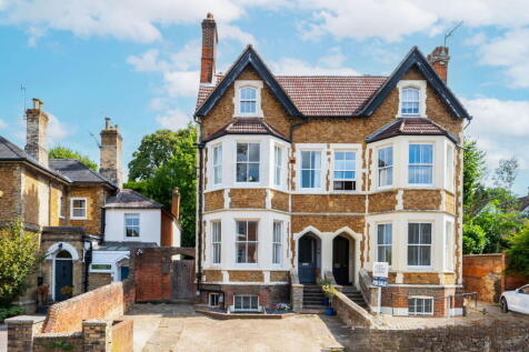 Waterden Road, Guildford