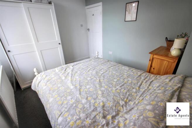 3 bed Semi-Detached for sale Image 9