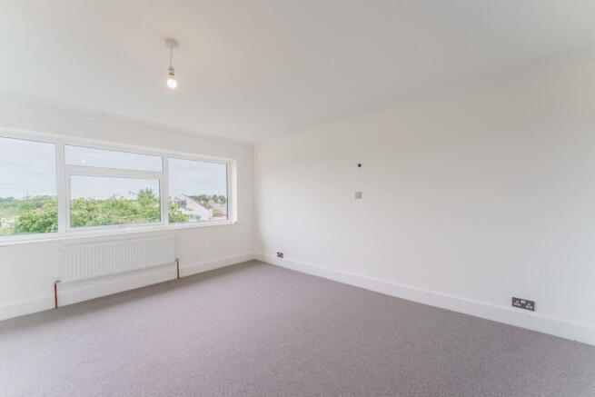 4 bed Detached for sale Image 12