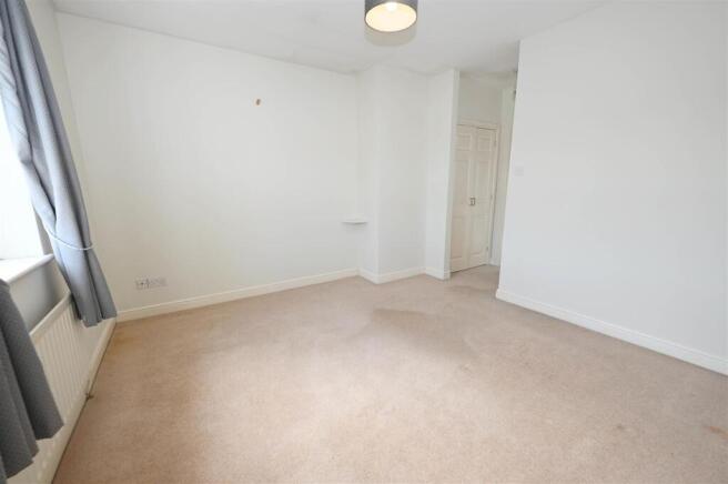 3 bed Link Detached House for sale Image 8
