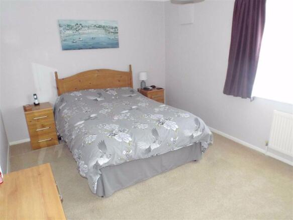 BEDROOM 1: