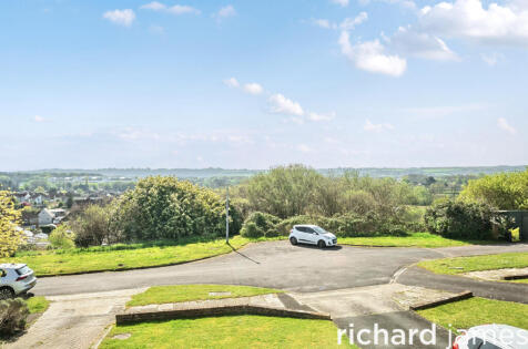 Wyvern Close, Old Town, Swindon, SN1 4DL