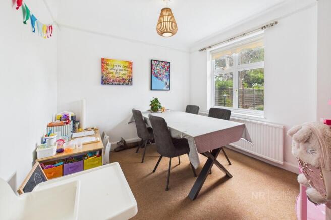 Lounge/Dining Room
