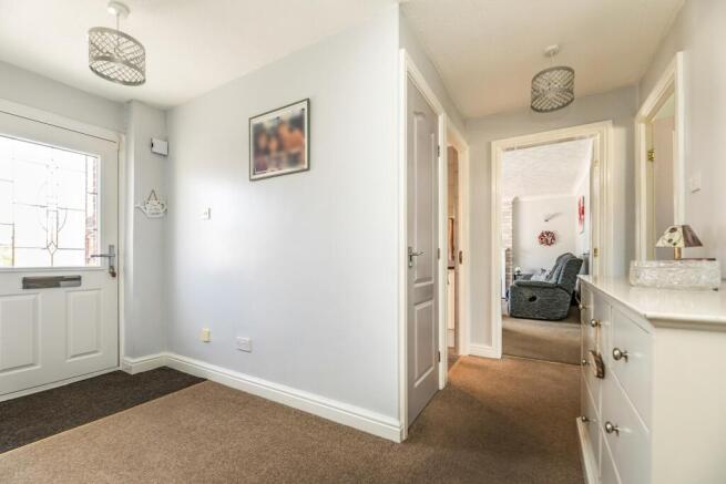 3 bed Bungalow for sale Image 10