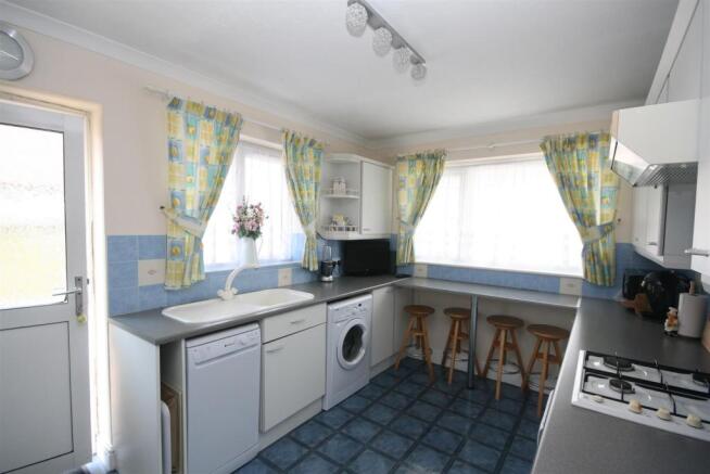 Kitchen.JPG