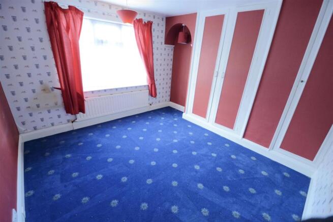 Bedroom 2 (rear)