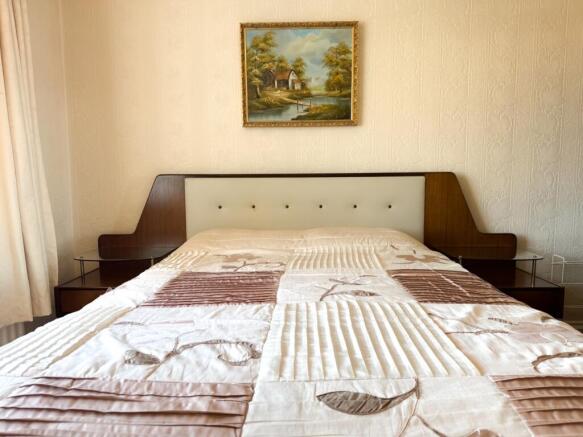 Sycamore EweMove Ormesby-8